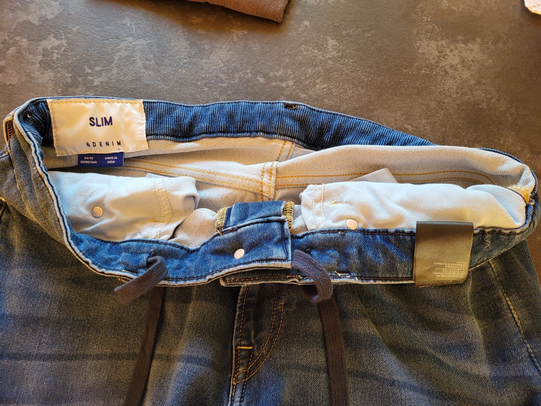 Jeans: Herren-Jeans – Neu (gemäss Beschreibung) aus Oberuzwil von cgc_l2jm 1