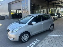 Toyota Yaris  1.3 Chic