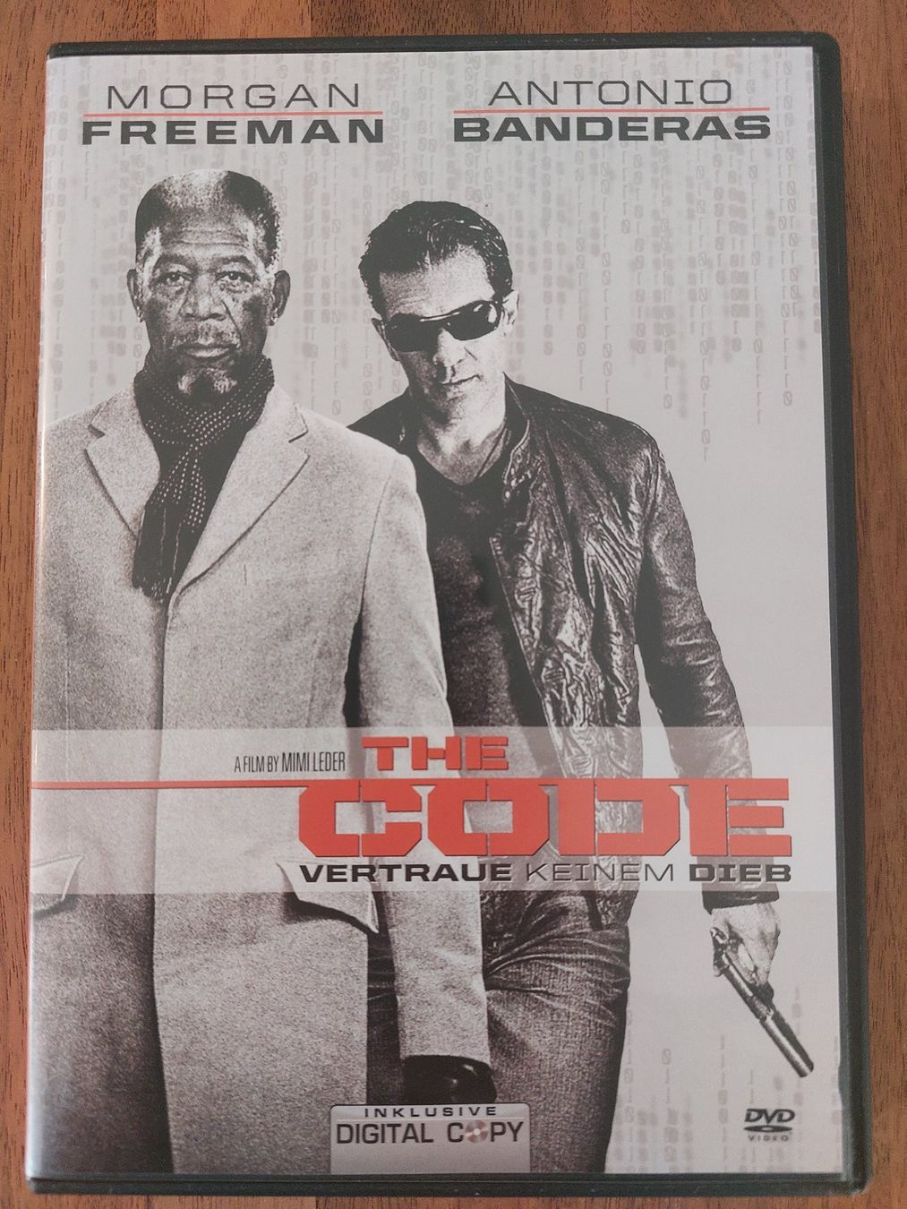 Tutti i DVDs: DVD - The Code Vertraue keinem Dieb – Usato da Rheinfelden venduto da FilmAuktion