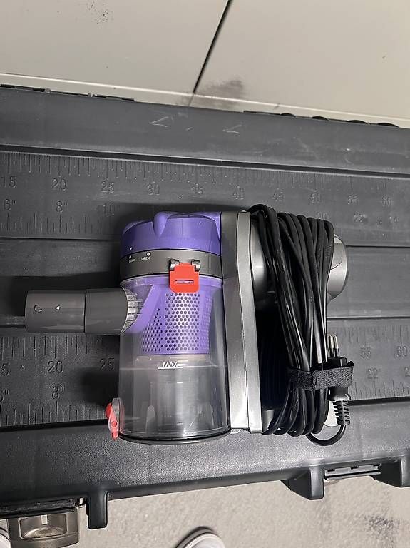 Wellcraft Aspirapolveri & Accessori: Wellcraft Vacuum Cleaner DV-888C-2 – Usato da Spreitenbach venduto da env_tk78