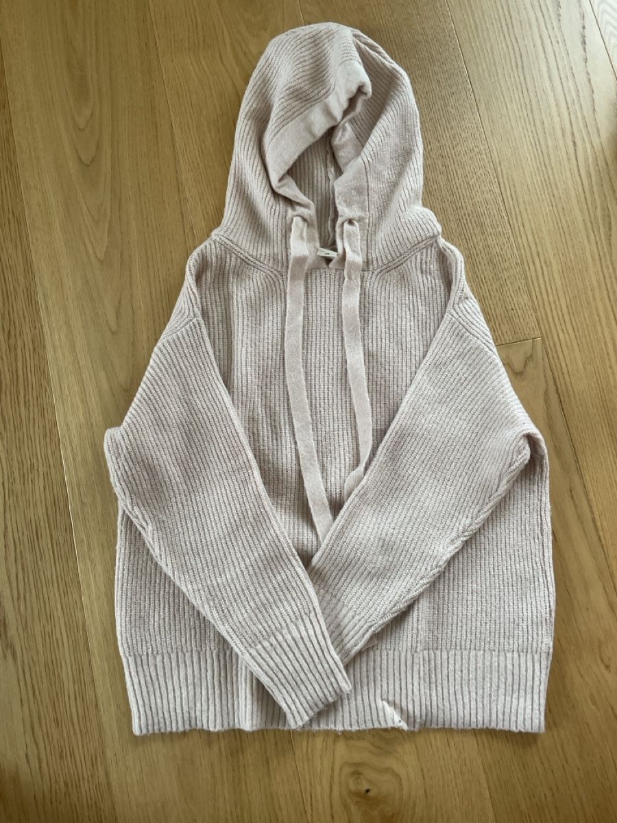 Pullover & Sweatshirts: Pullover mit Kapuze – Gebraucht aus Kilchberg BL von ann_kwk5