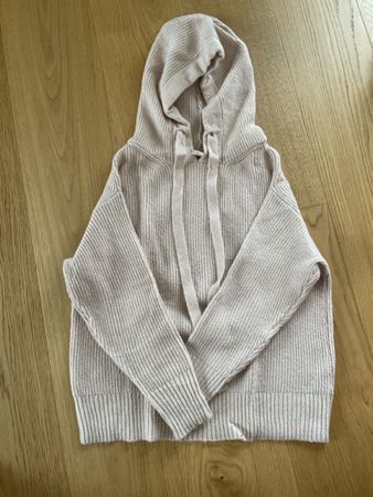 Pullover mit Kapuze