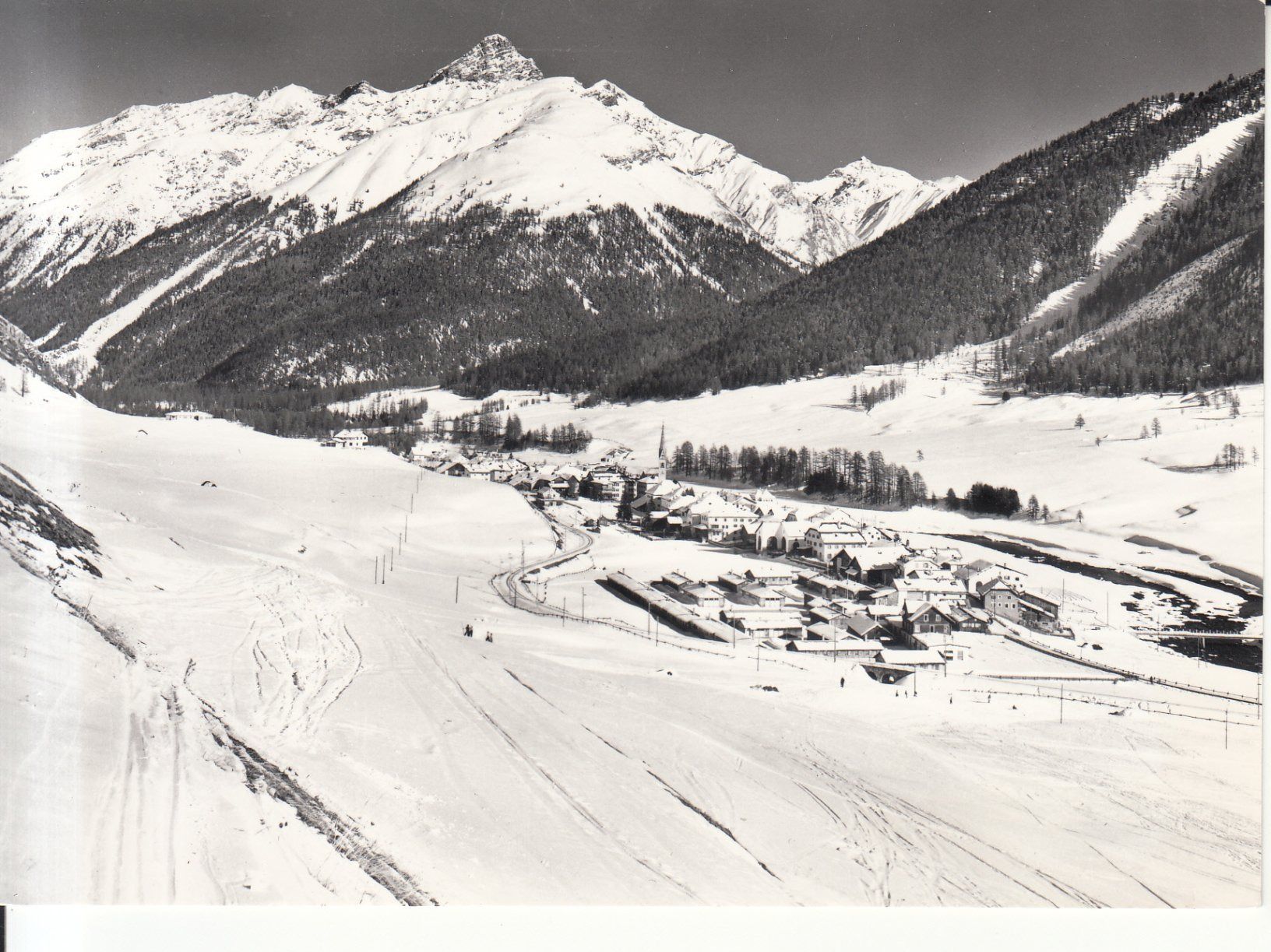 Cartoline postali: S'chanf 1981 – Usato da Bürglen TG venduto da StampGraf