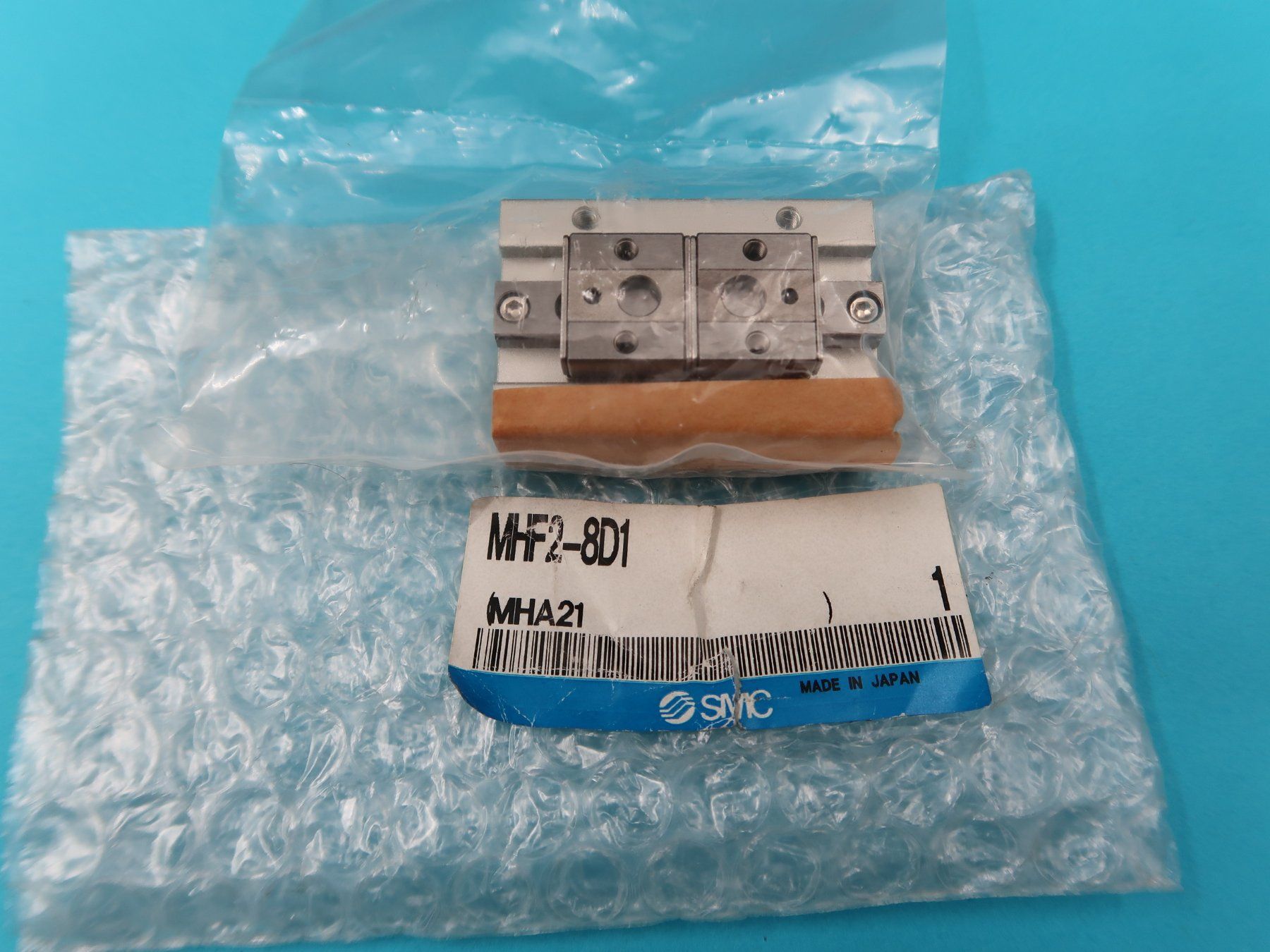 Altri prodotti elettronici: SMC Parallel-Greifer MHF2-8D1 SMC – Nuovo e nell'imballaggio originale da Lömmenschwil venduto da ritalin01 3