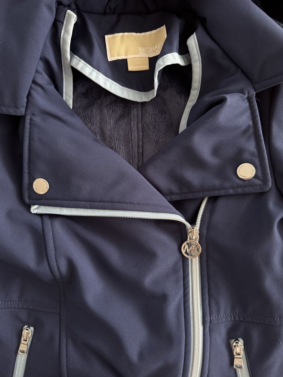 Michael Kors Giacche & Cappotti: Michael Kors Mädchen Softshelljacke Gr. 7/8 – Nuovo (secondo la descrizione) da Killwangen venduto da was.sharp 6