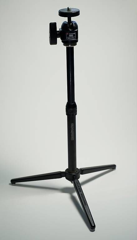 Manfrotto Trépieds & Accessoires: Manfrotto Stativ mit 482 Kugelkopf – D'occasion à Gockhausen par tim_8976