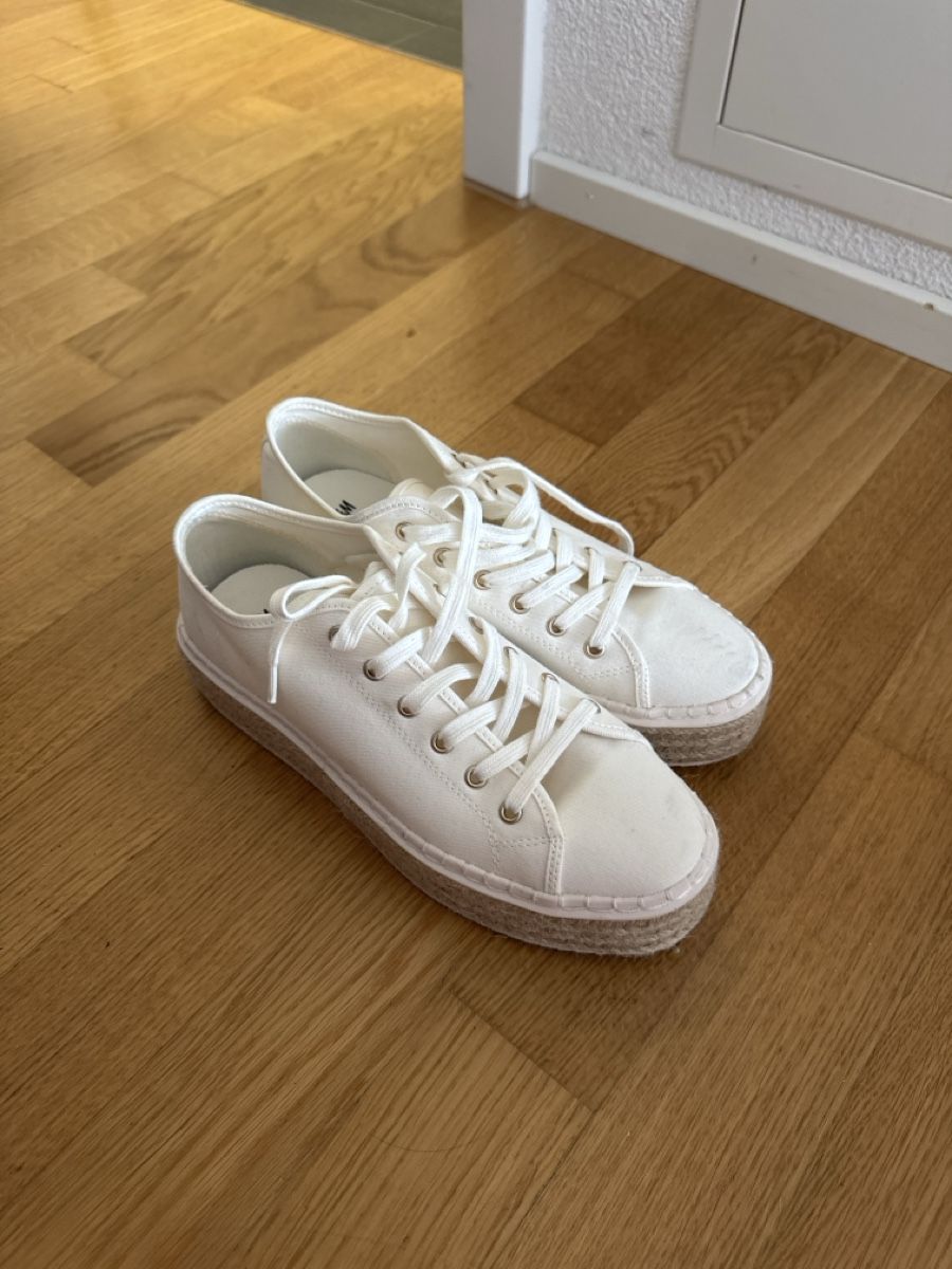 H&M Scarpe da donna: Schnürschuh weiss, Gr.39 – Usato da Herzogenbuchsee venduto da _jaaanita