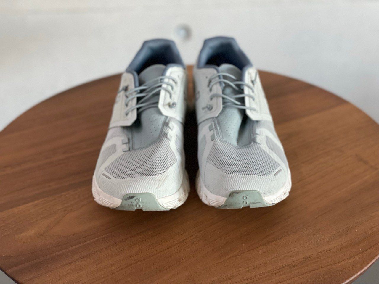 On Chaussures hommes: ON Schuhe Cloud Grösse 42.5 – D'occasion à Gockhausen par subbotnik 1