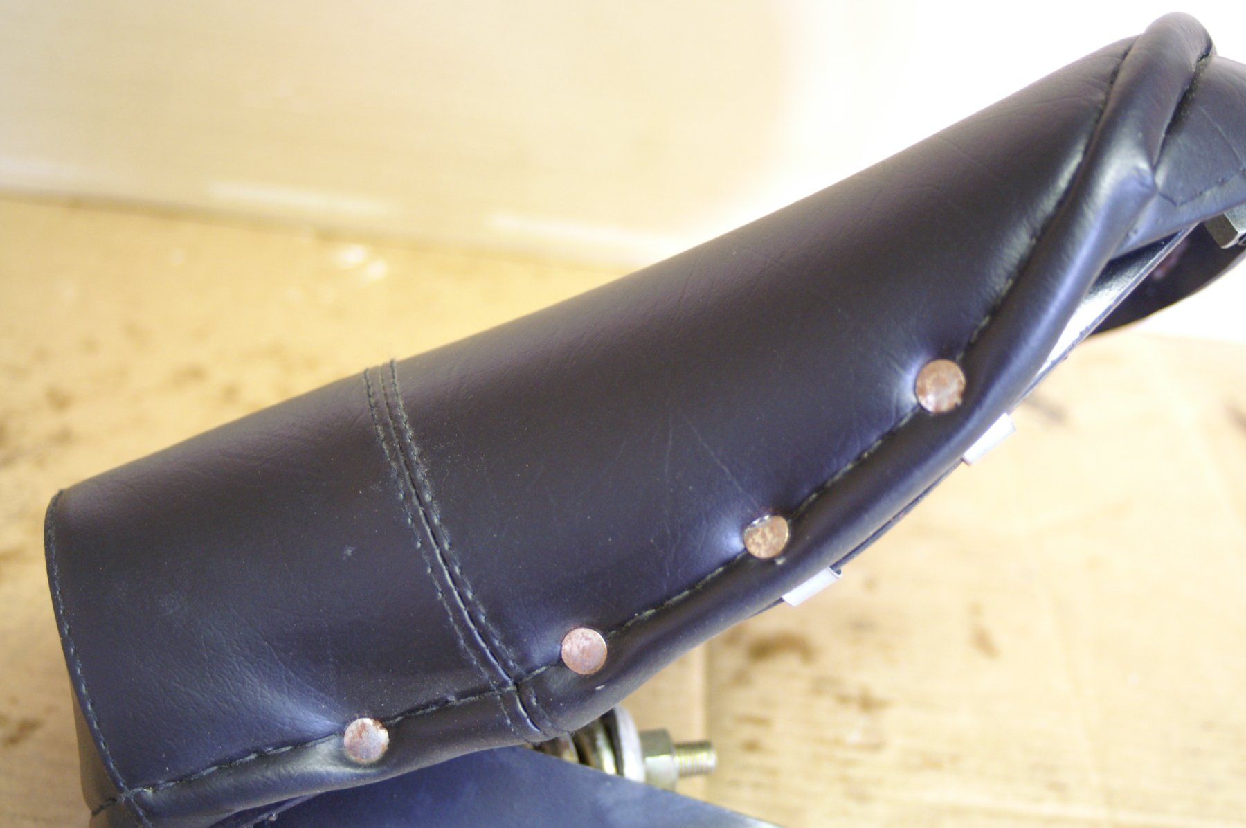 Piaggio Toutes les pièces détachées moto: Schwingsattel Motorrad Vespa Lambretta Leder – D'occasion à Utzenstorf par jue_5d6l 6