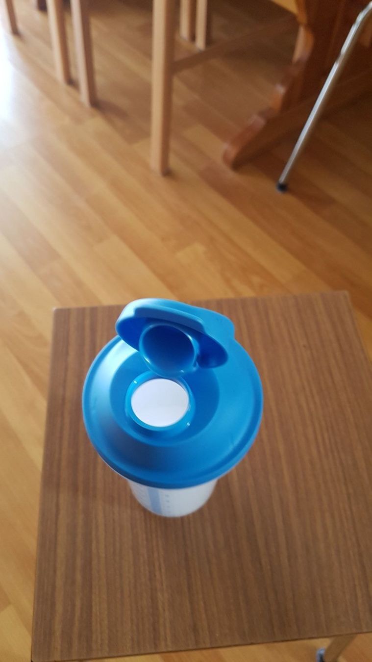 Tupperware Contenitori & Simili: Shaker 350ml – Nuovo e nell'imballaggio originale da Hasle b. Burgdorf venduto da buddle32 1