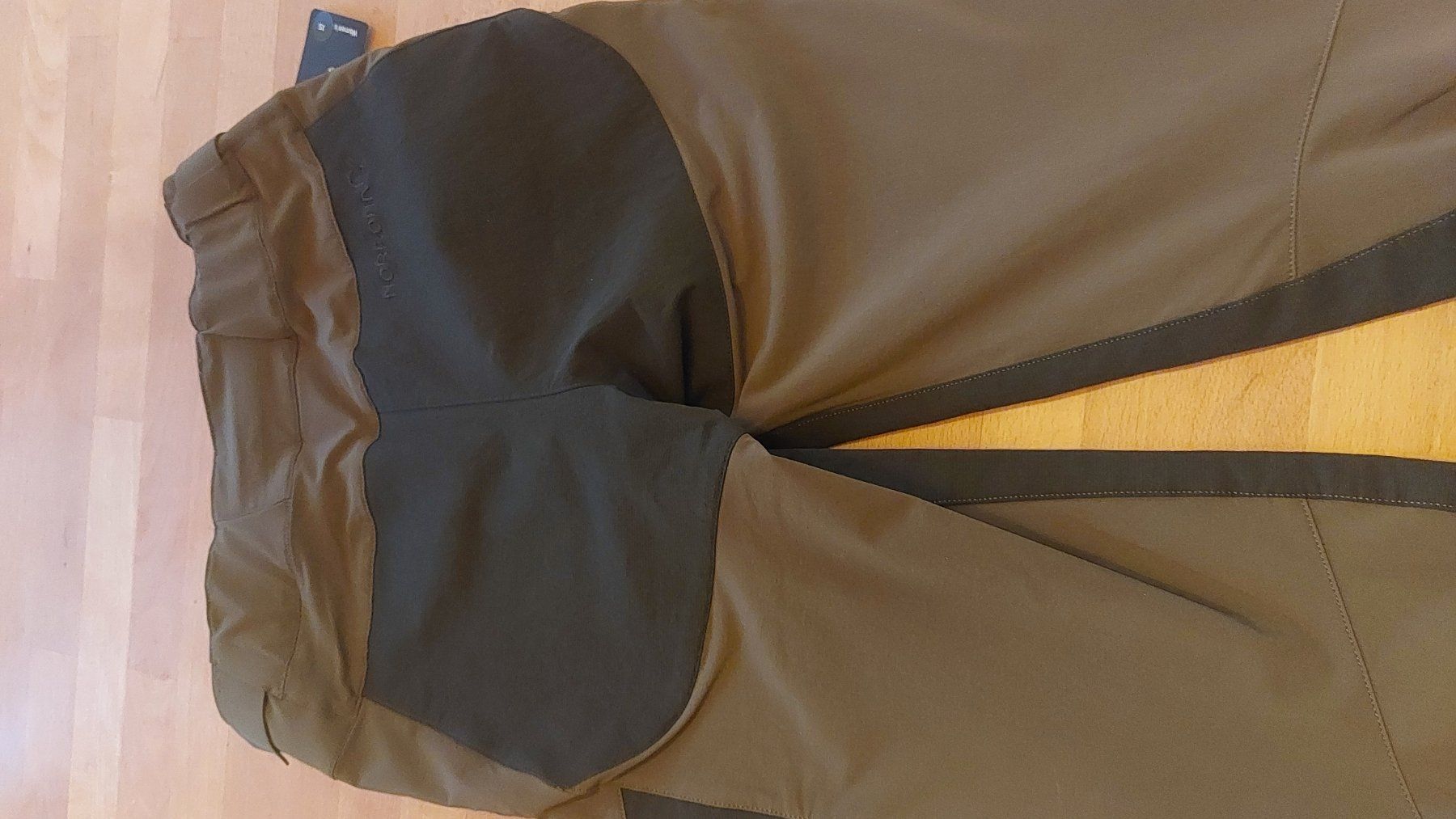Pantaloni: Norrona Wander, - Trekkinghose Gr. XS – Nuovo (secondo la descrizione) da Wilderswil venduto da irenevA 4