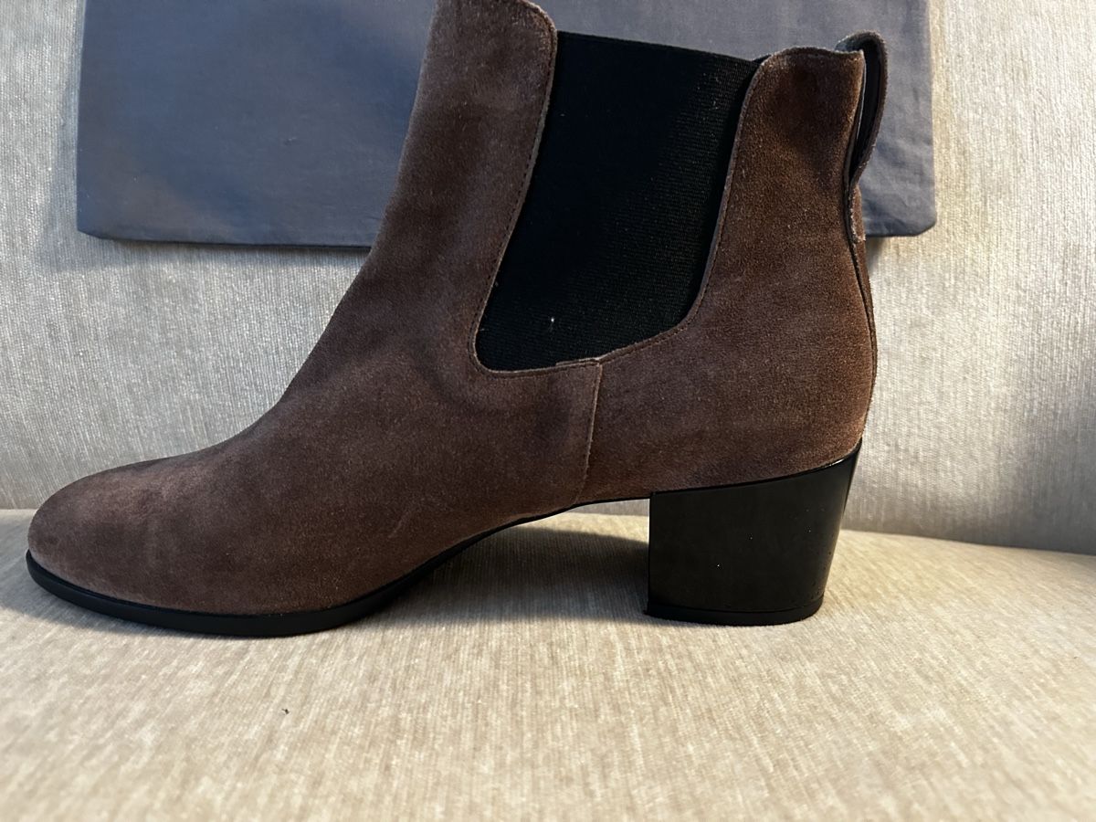 Hogan Scarpe da donna: HOGAN Ankleboots Wildleder braun – Usato da Zürich venduto da Viel_Freude_8 5
