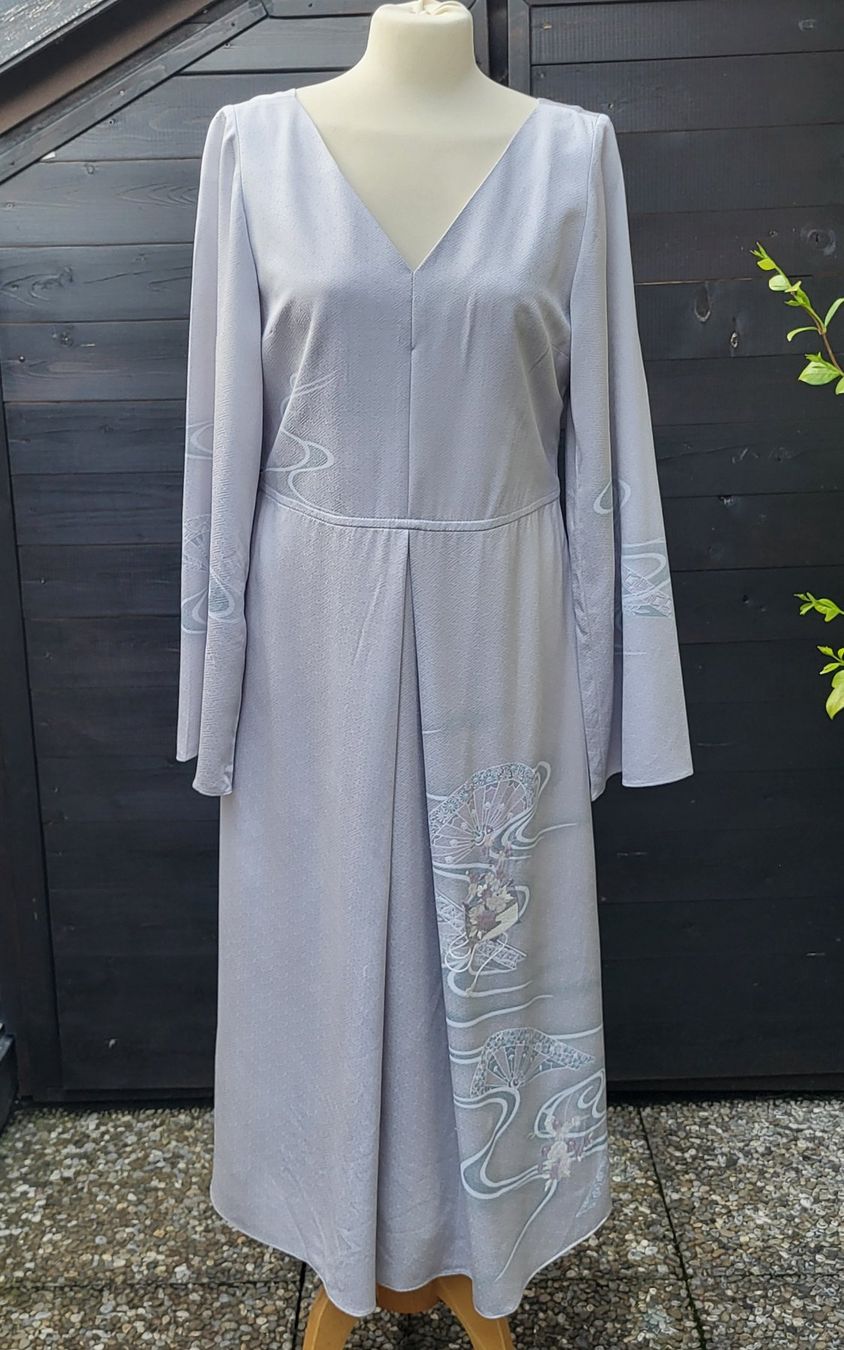 Vestiti: Robe en soie argent – Nuovo (secondo la descrizione) da Fribourg venduto da VictoriaShop7