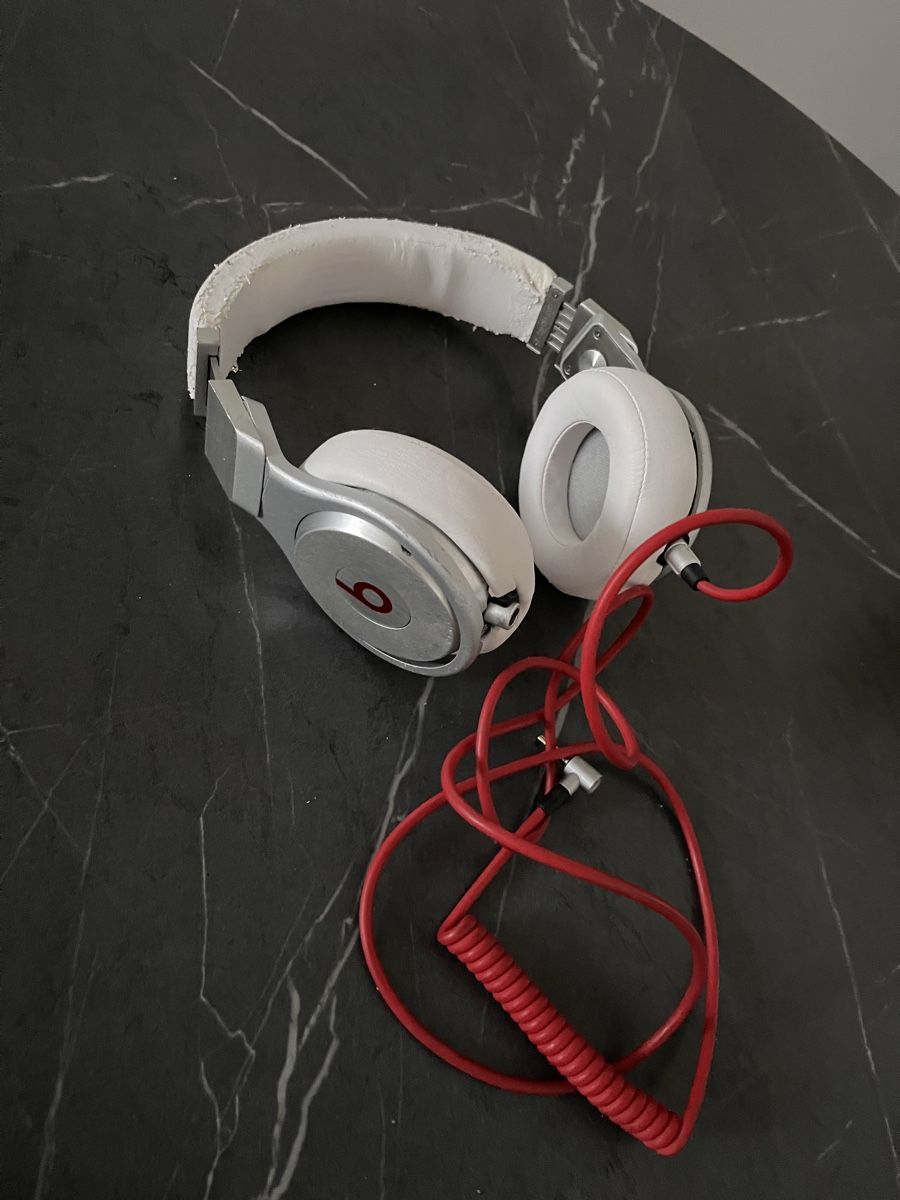 Beats Casques audio: Beats Pro studio  – Défectueux à Embrach par Marushin
