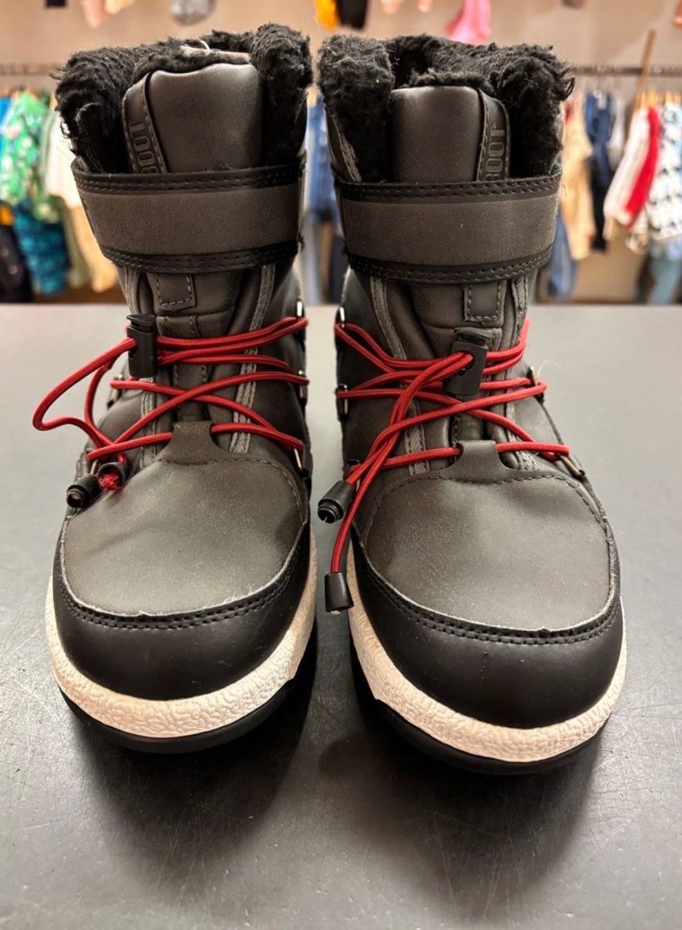 Moon Boot Schuhe für Jungen: Moon Boot Schneestiefel, Grösse 35 – Gebraucht aus Füllinsdorf von Ilnomi 2