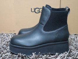UGG Boots/ Chelsea Boots, Gr. 40, Leder, NEU Originalverp.
