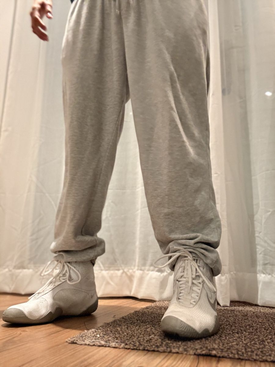 Nike Chaussures hommes: Nike Tawa Grey – D'occasion à Seengen par Matrix2020 2