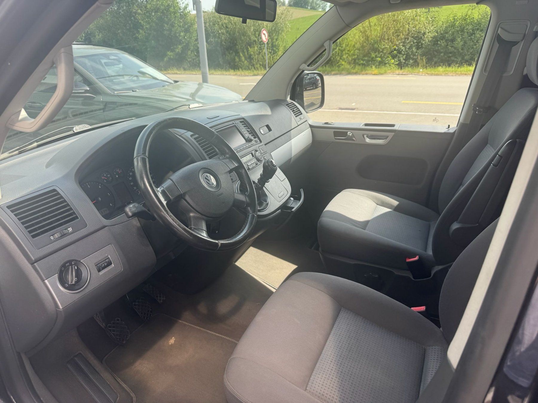 VW Automobili: VW T5 Multivan/2.5TDI/130PS/Handschaltung/4Motion 4x4 – Usato da Wittenbach venduto da rommel33 5