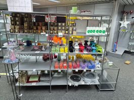 1210 Posten Regal/e ohne Inhalt aus Liquidation