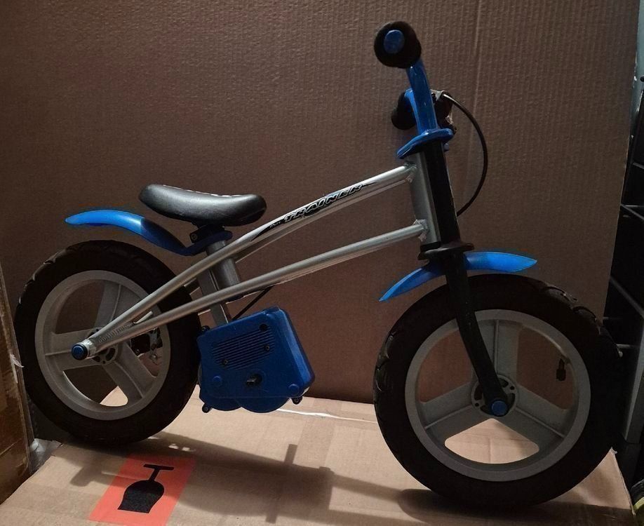 Véhicules pour enfants: Laufrad mit Pedaladapter – D'occasion à Liebefeld par DekoBrokland 1