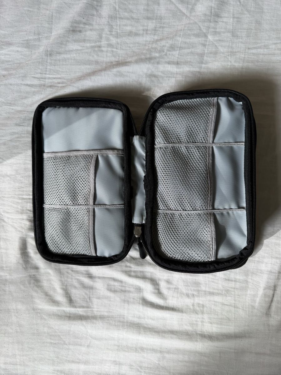Taschen: Elektronik Organizer Tasche/ Organizing pouch for cables – Neu (gemäss Beschreibung) aus Luzern von sar_syw6 1