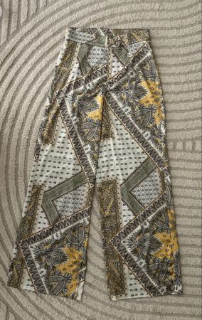 Hose Cider bunt mit Paisley Muster Grösse S neuwertig