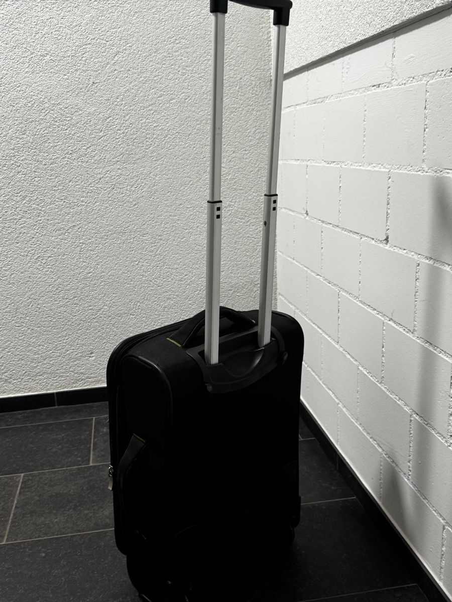 Valigie: Trolly Handgepäck Koffer Reisekoffer – Usato da Scherz venduto da spike22.5 5