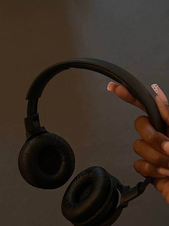 Kopfhörer: JBL Bluetooth Kopfhörer – Gebraucht aus Winterthur von hndrxxoxo 2