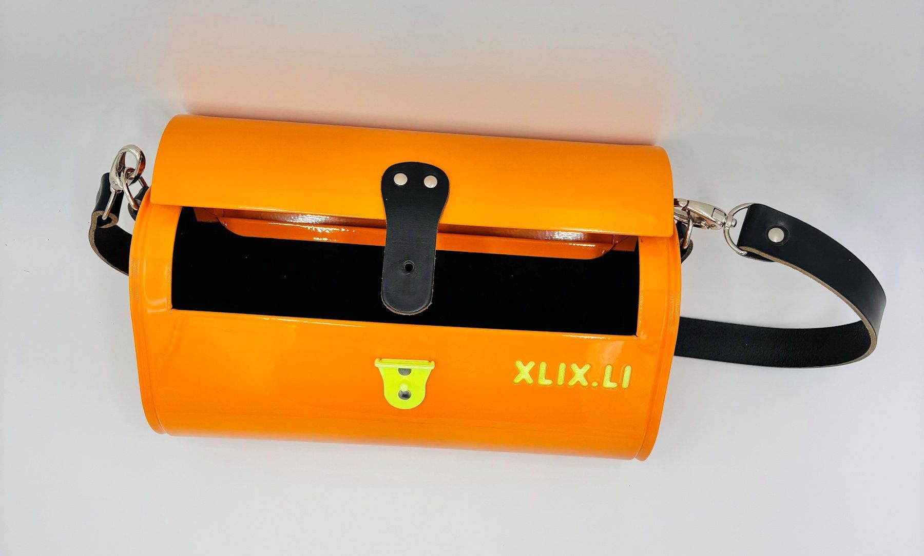 Borse da donna: Tasche Aluminium Design Umhängetasche Styl – Nuovo e nell'imballaggio originale da Mauren venduto da rundumsfest 5