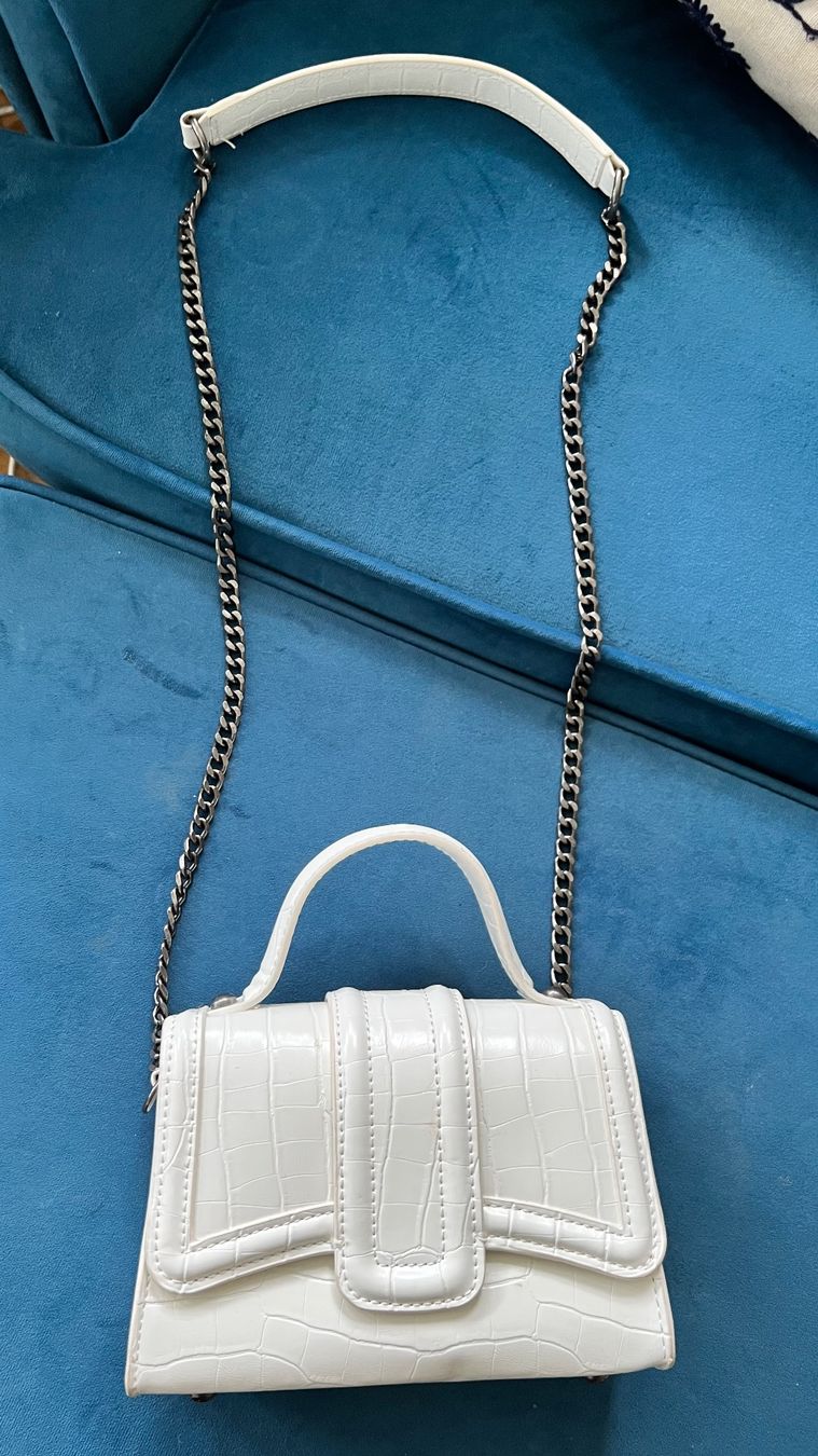 Zara Taschen für Damen: Zara umhängetasche / weiss – Gebraucht aus Effretikon von YaMn 2