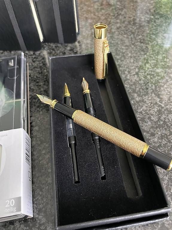 Stylos & Marker: Büro / Schulbedarf – D'occasion à ossingen par franco057 4