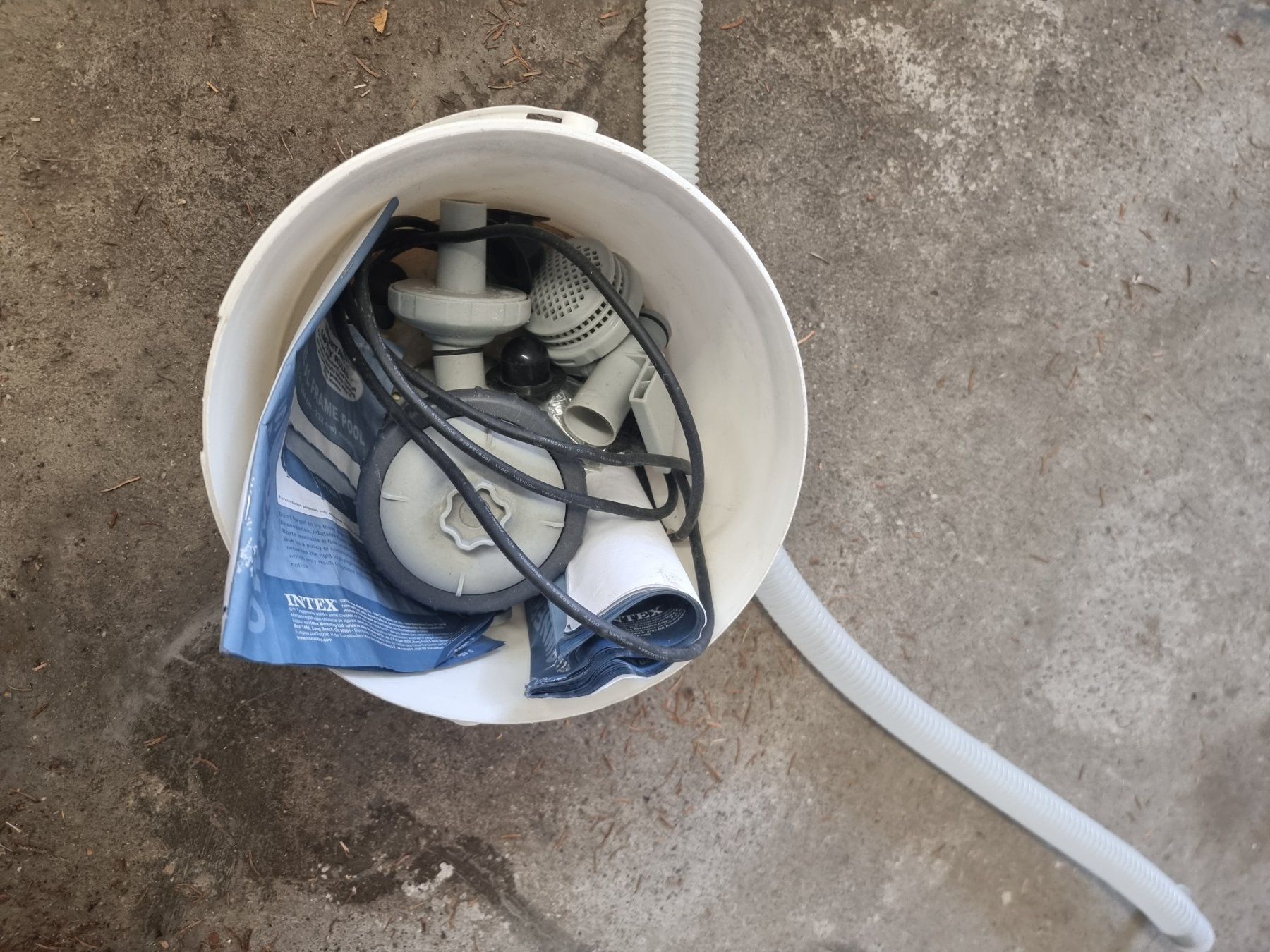 Intex Schwimmbad: Schwimmbad – Gebraucht aus Bichwil von maeg1430 3