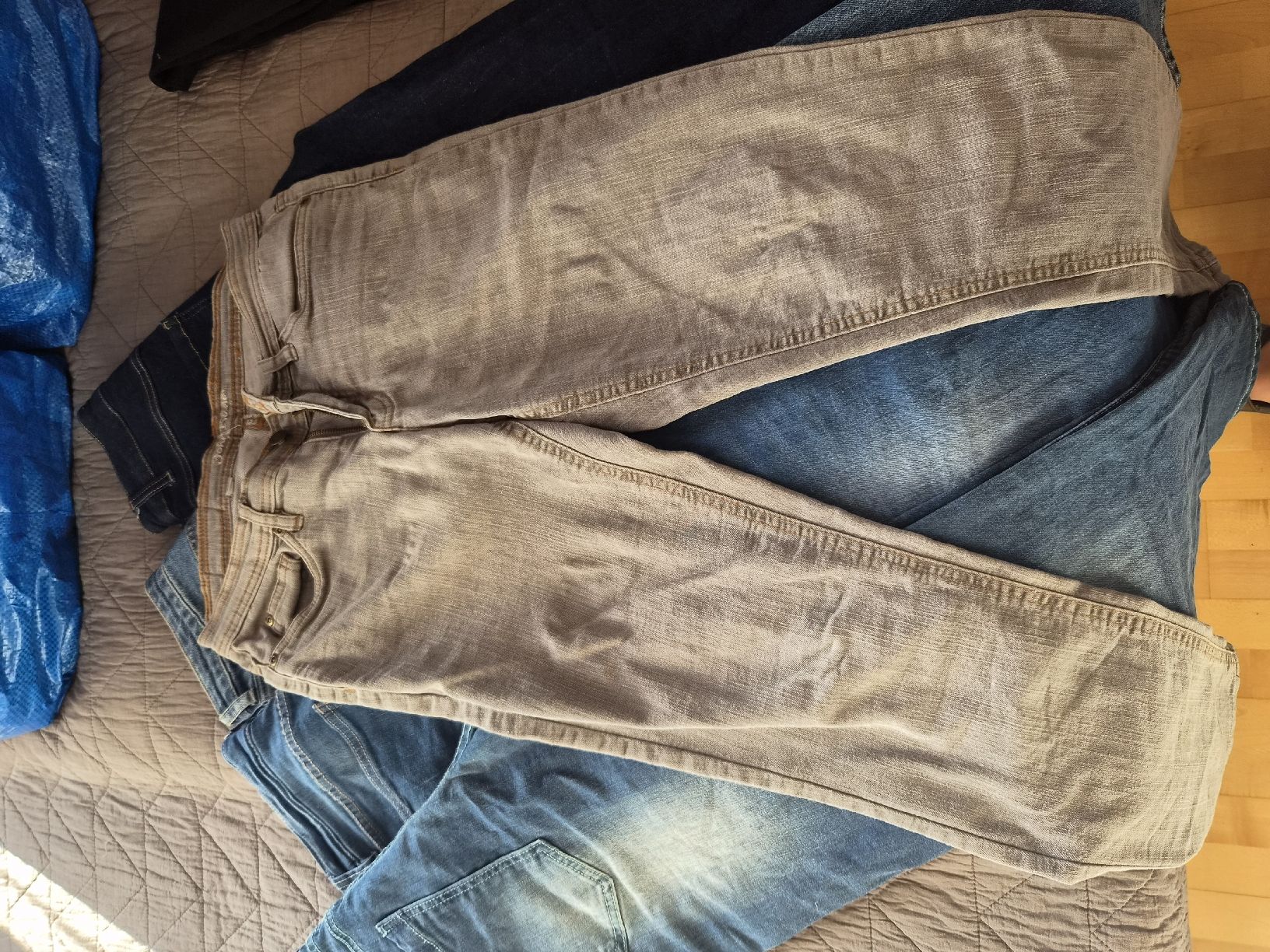 Pantaloni: Jeans Bundle – Usato da Sigriswil venduto da Aline_87 3