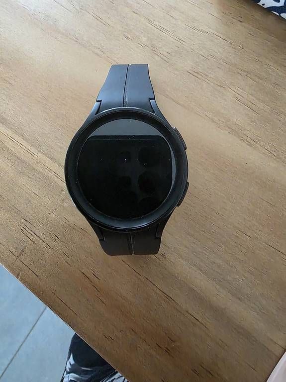 Smartwatch: Samsung galaxy watch 5 pro 45mm LTE – Usato da Collombey venduto da pat_q9nc