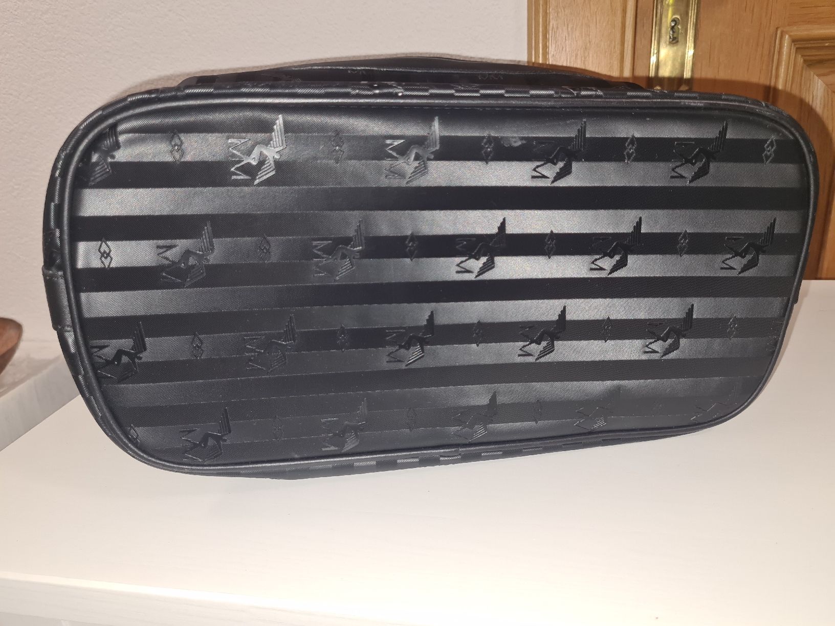 Maison Mollerus Borse da donna: Maison Mollerus Kosmetiktasche Schwarz – Usato da Adligenswil venduto da FriedasWelt 3