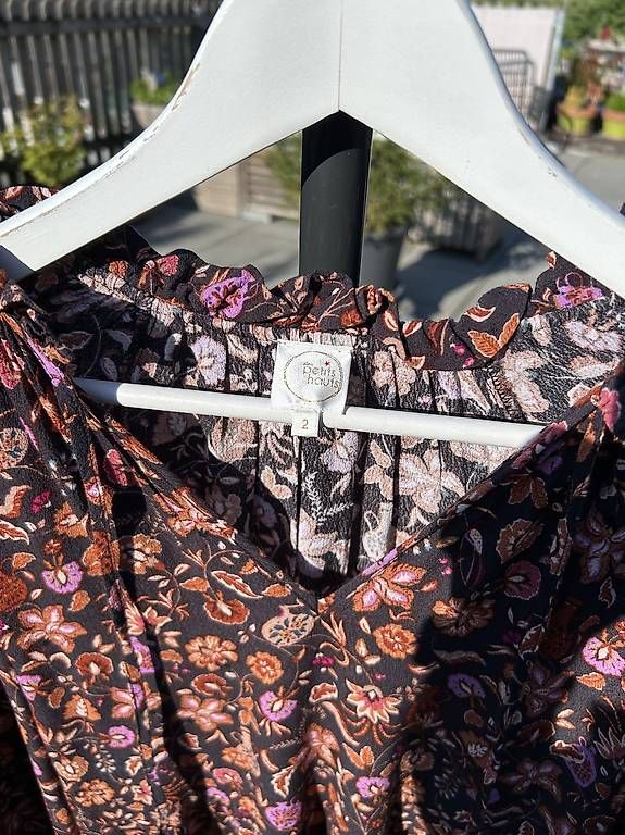 Kleider: Robe fleurie à manche – Gebraucht aus Belprahon von dzu_rf59 2