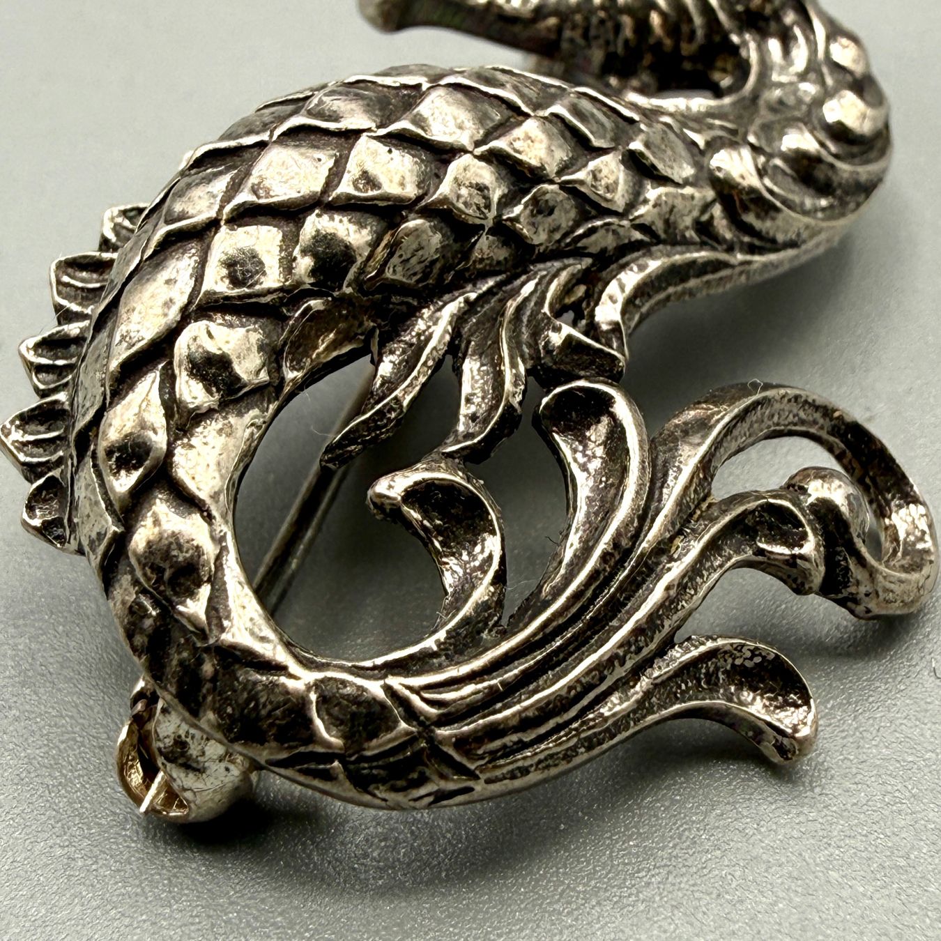 Broschen & Nadeln: Brosche Seepferd Silber 935 – Gebraucht aus Ueberstorf von Brocandi 4