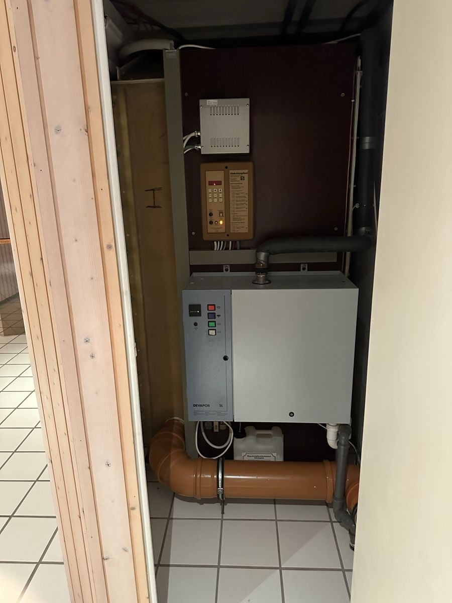Sauna & Accessori: Klafs Dampfbad, wenig gebraucht! – Usato da Basel venduto da Xxmillerxx 3