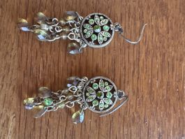 Modeschmuck (Hänckel für ins Ohr ist aus silber)