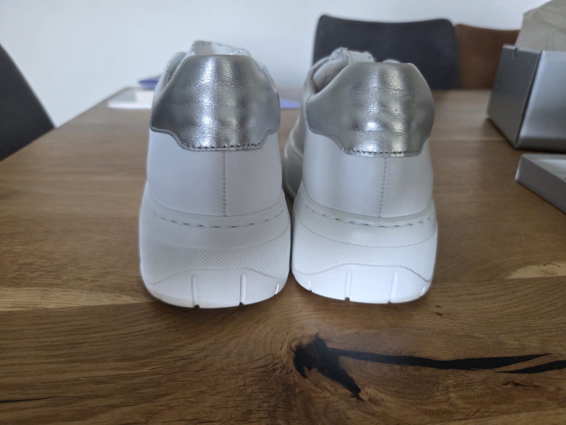 Gabor Chaussures femmes: Gebor Sneakers Weiss Gr. 40 Damen – D'occasion à Kloten par Konfuzius7 4