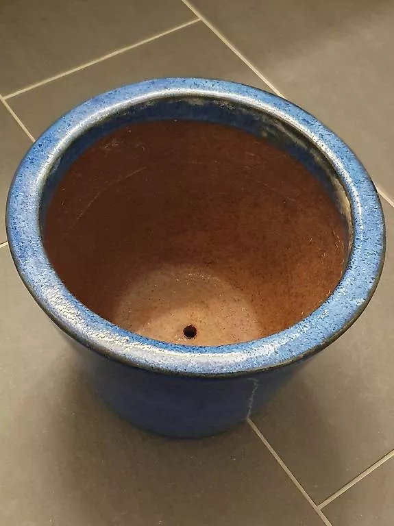 Pots de fleurs: Tontopf mit Unterteller blau – D'occasion à Urtenen-Schönbühl par sandrabern01 1
