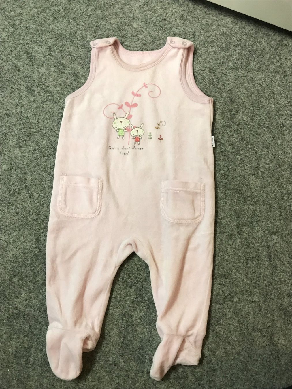 Pantalons: Süsser rosa Mädchen Strampler Gr. 62 – D'occasion à Guntershausen par Gloominati