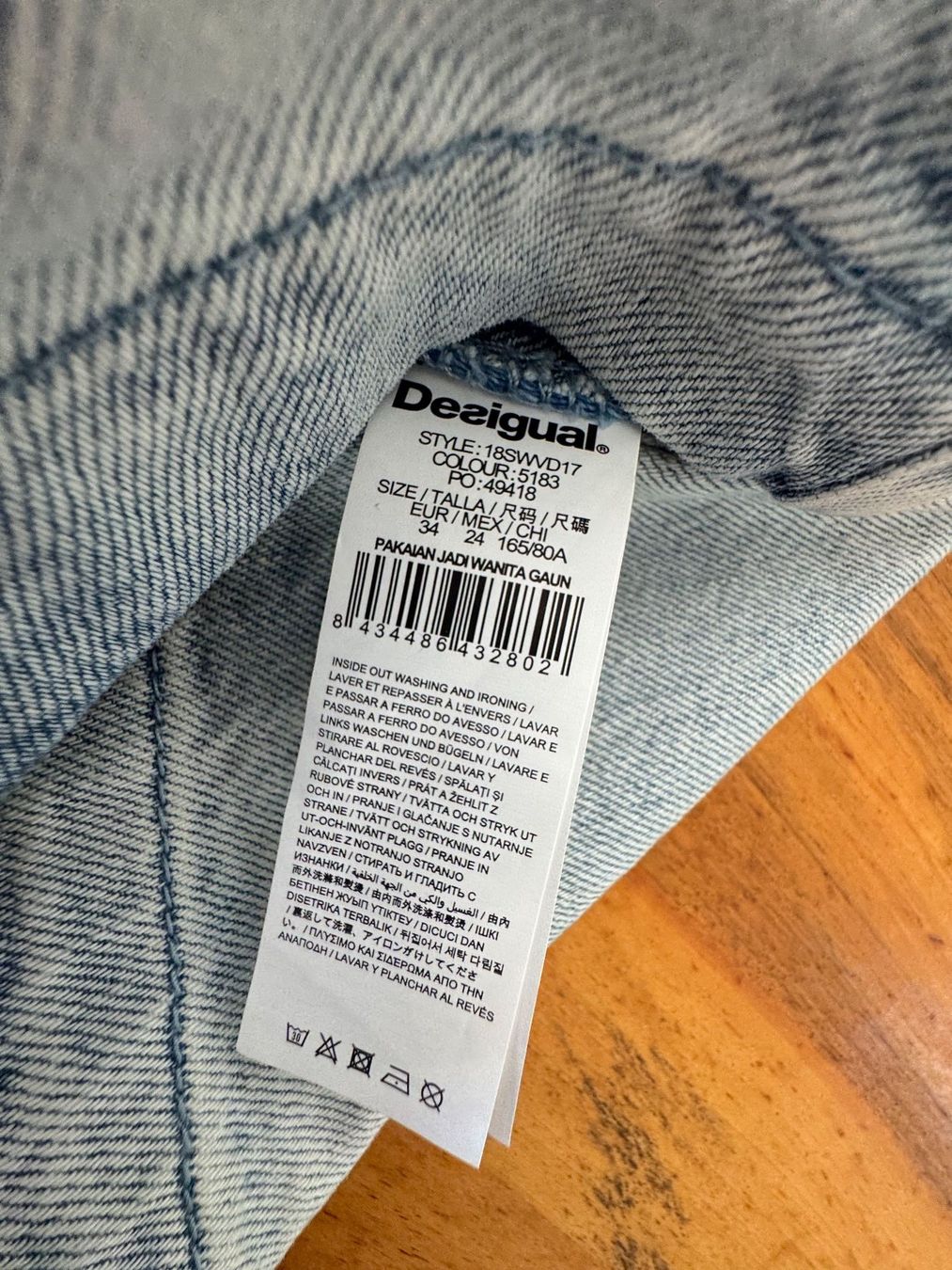 Desigual Vestiti: DESIGUAL cooles Jeans-Kleid Patchwork Gr. 34 mit Spitze – Nuovo (secondo la descrizione) da Meiringen venduto da snahhanssnah 5