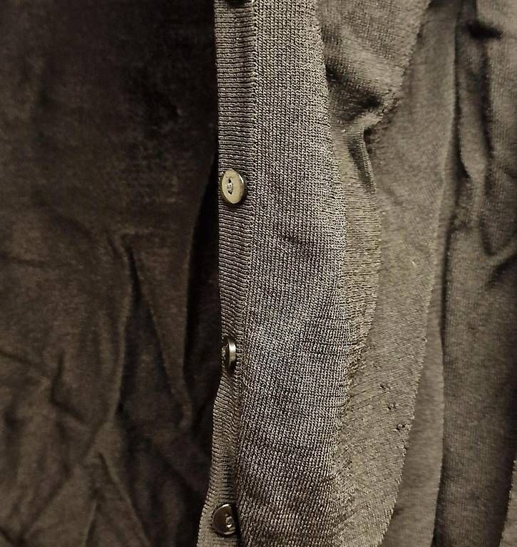 Giacche: Schwarze strick Jacke  – Usato da Riehen venduto da Joloe 2