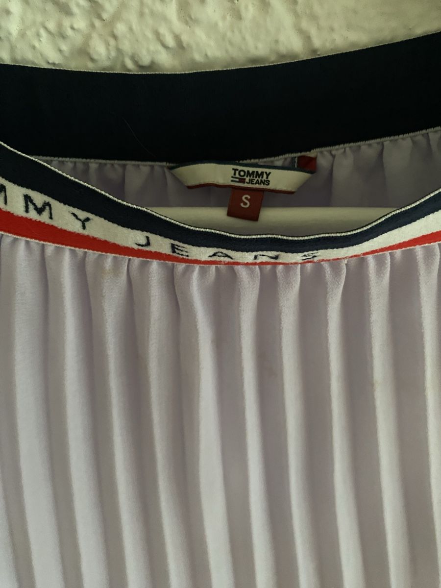 Tommy Hilfiger Lotti di vestiti: Tommy Hilfiger Set, Grösse S – Usato da Neftenbach venduto da ElenaLo 8