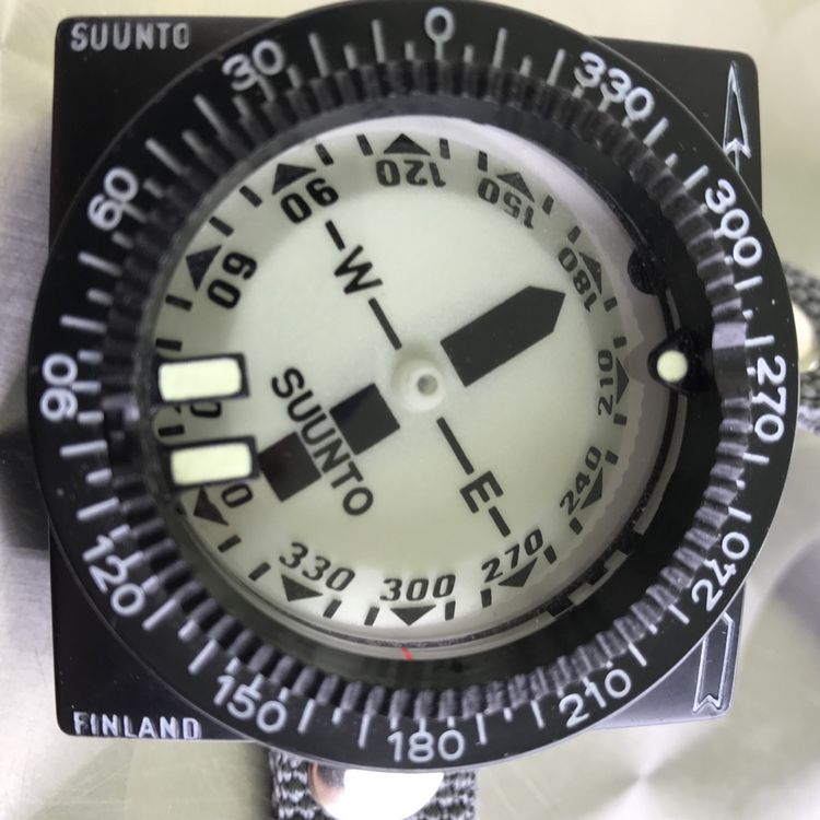Suunto Kompass - Boot, Bungee (Neu (gemäss Beschreibung)) in Ebnat ...