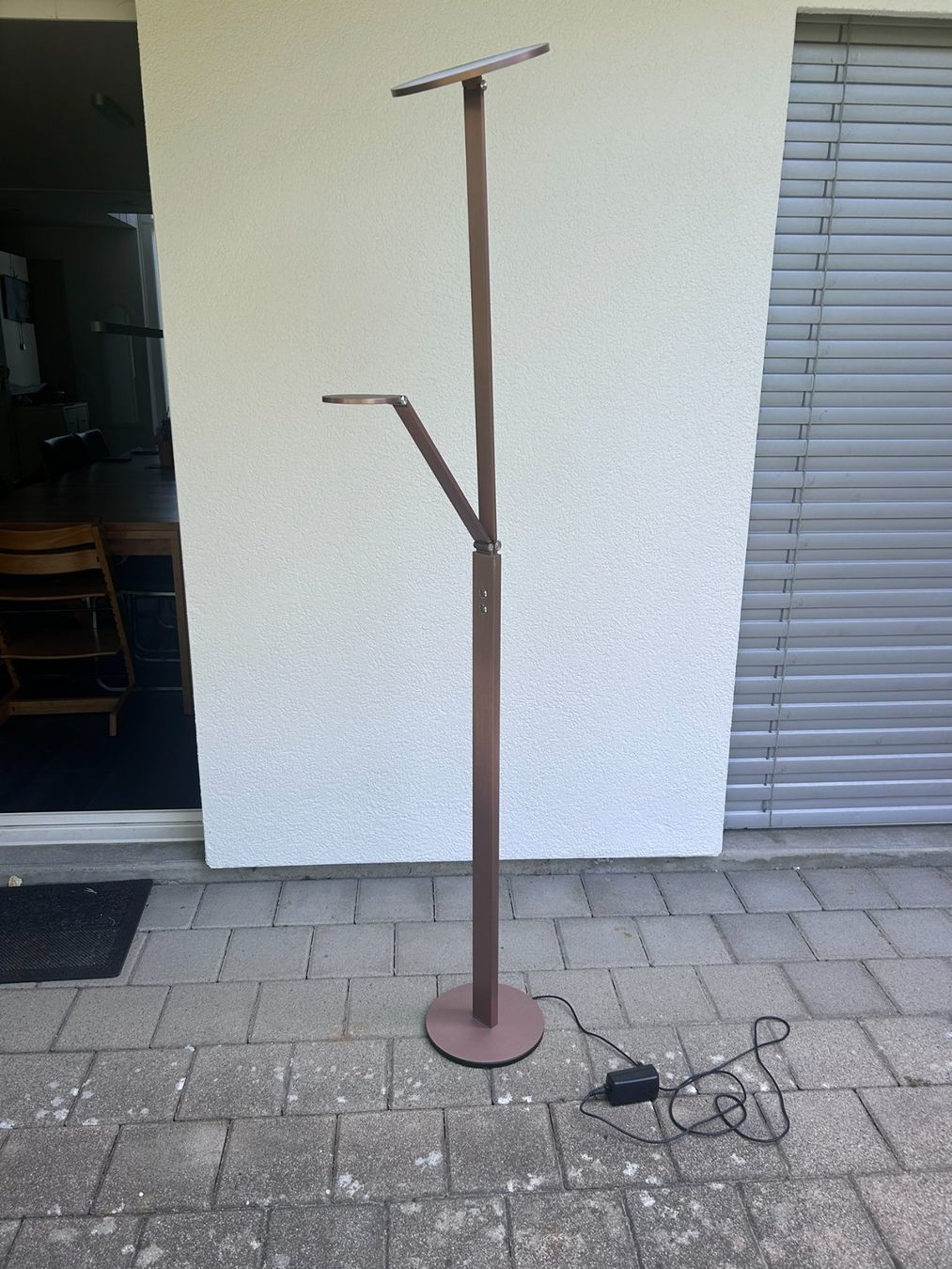 Lampade: LED Stehlampe – Usato da Biberist venduto da Nanuk65