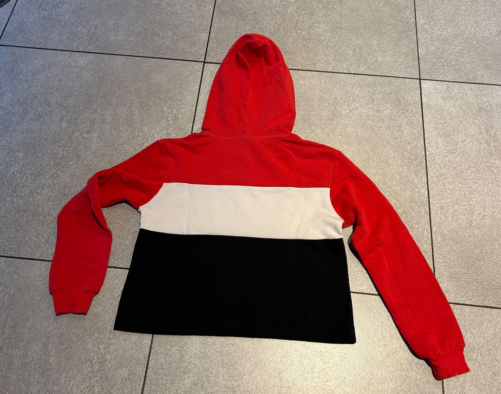 C&A Pullover & Sweatshirts: Pull NASA avec capuche  gr.134 - 140 – Gebraucht aus Arbedo von nadia1973 2