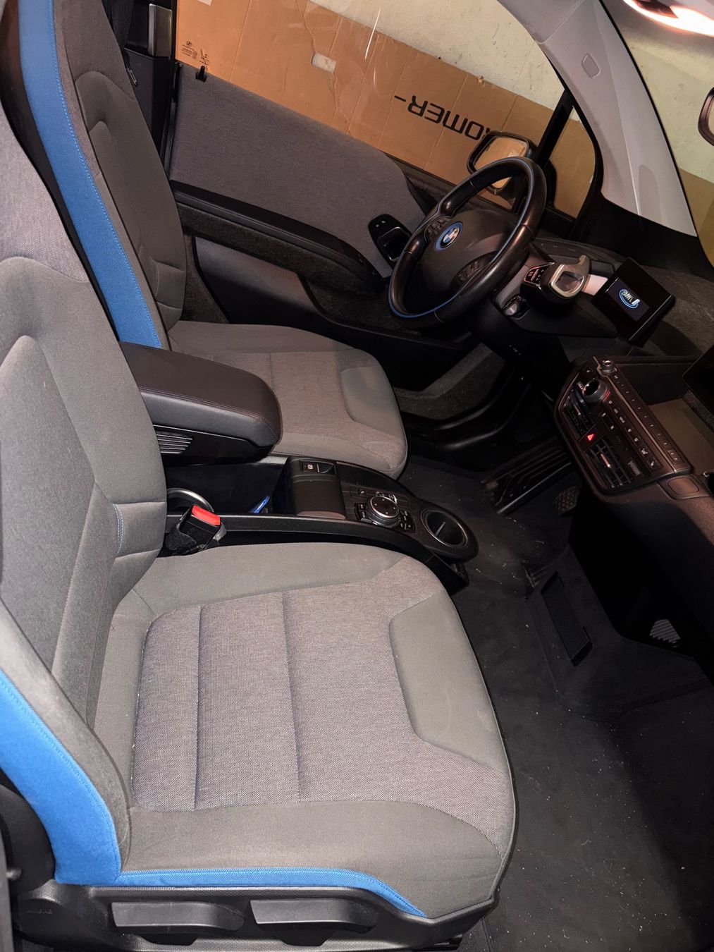 BMW Autos: BMW i3 (60Ah) Range Extender Hybrid – D'occasion à Mumpf par Swiss-Motors 5