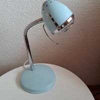 Retro Tischlampe, hellblau, Top Zustand, Vintage Look!